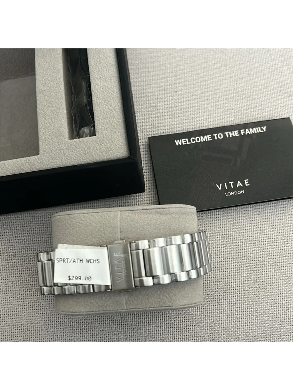 Vitae London Watch Elmington Silver Tone Stainless Steel Bracelet 44mm, NWT